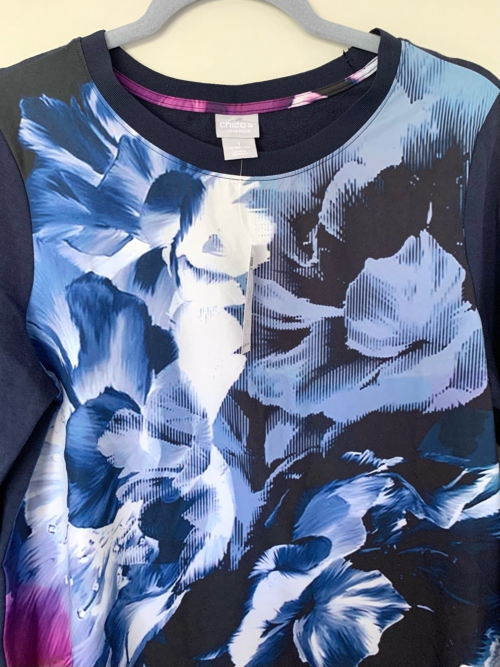 NWT Chico's Top Zenergy Mixed Print Tunic Medium - Picture 10 of 10